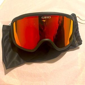 Beginners snowboarding googles.